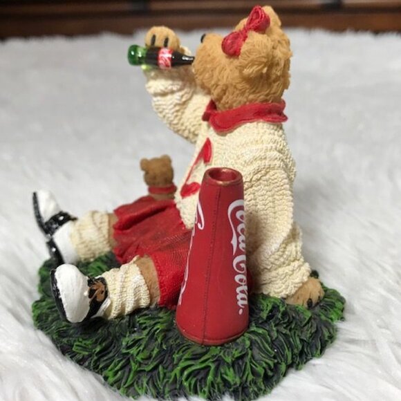 Coca-Cola x Boyds Bears Bearstone Collection 'Dinah...Give Me A C' - Picture 6 of 9